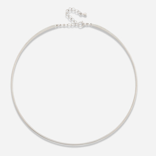 A slim silver choker necklace simply just understated.